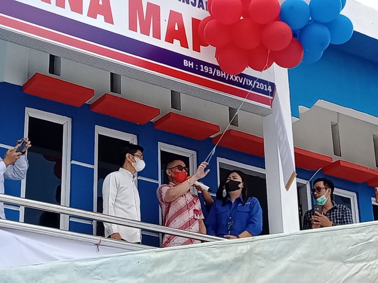 Enos Pontororing Resmikan Kantor KSP Dana Mapan Cabang Tomohon
