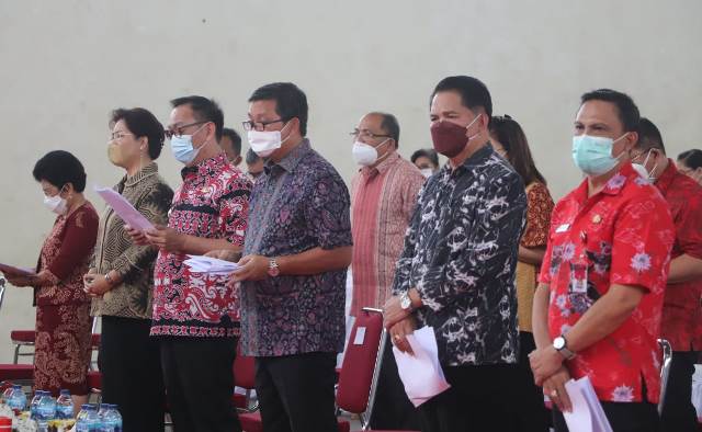 Walikota Tomohon Caroll Senduk Dampingi Wakil Gubernur Steven Kandouw Ibadah KKPGA Rayon Tomohon