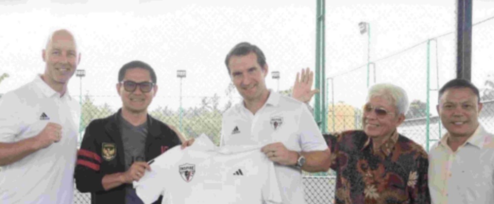 Bupati Joune Ganda Resmikan Stadion Sepak Bola baru di Minahasa Utara