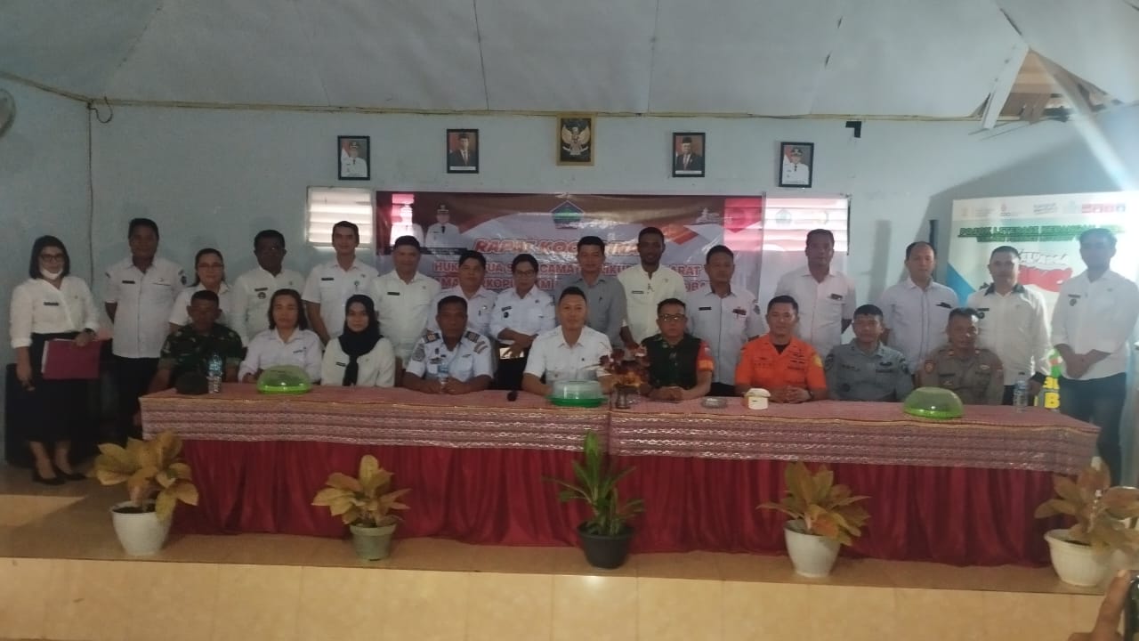 Camat Parengkuan Pimpin Rapat Koordinasi Kecamatan Likupang Barat