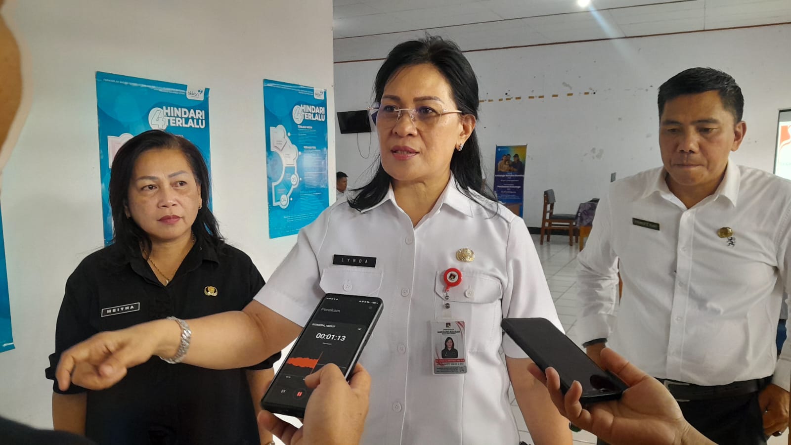 Sekda Minahasa Buka dan Berikan Materi pada FGD I dan II Tentang Pembangunan Kependudukan