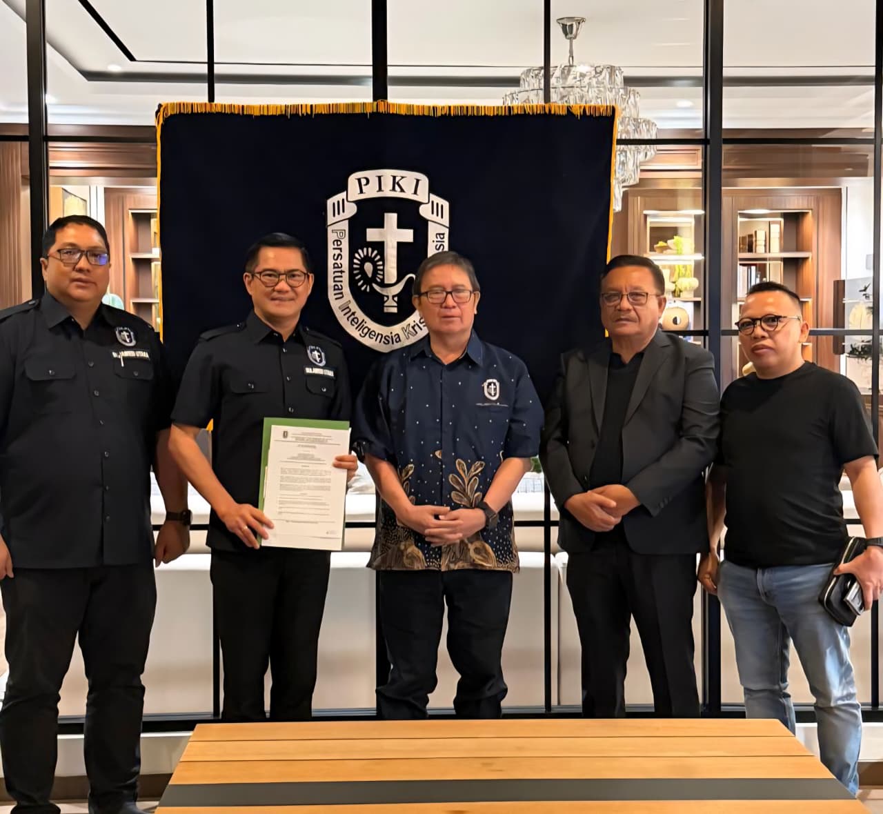 Bupati Joune Ganda Resmi Jabat Ketua PIKI Minut, DPC Kembali Diaktifkan