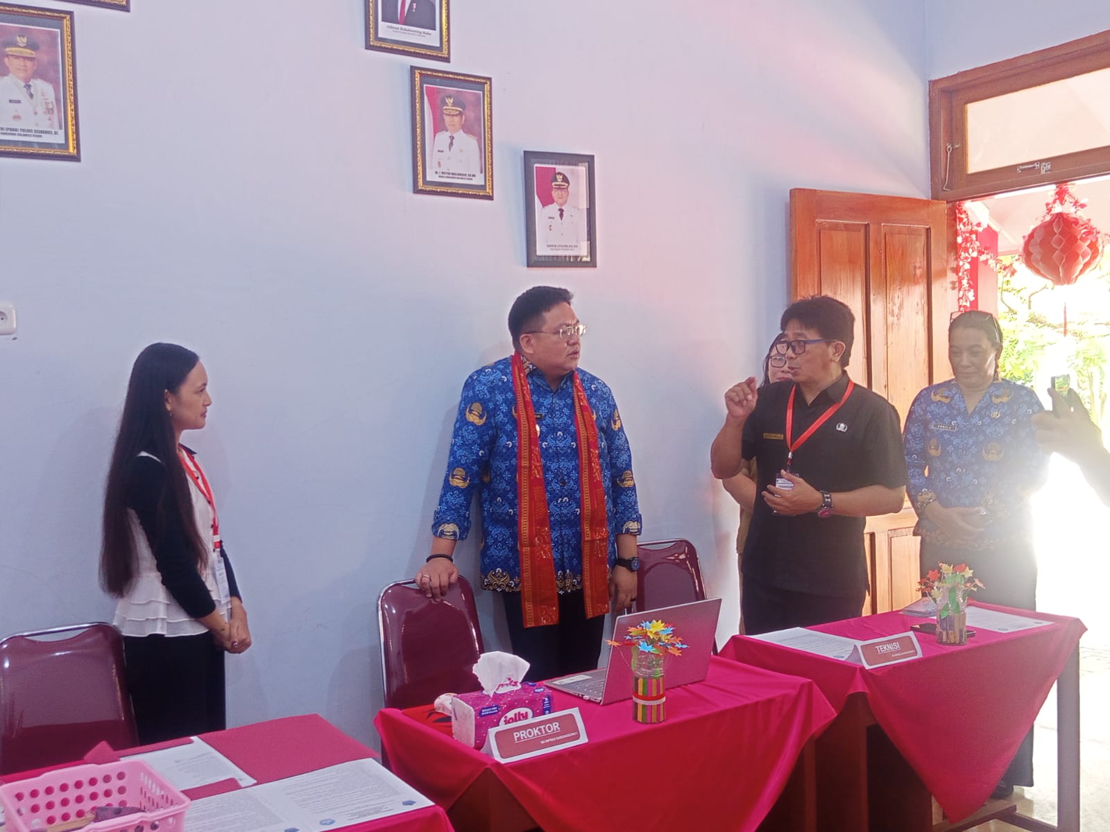 Wabup Minut Kevin W. Lotulung Tinjau Pelaksanaan TKA di SD Inpres Sarongsong 1,