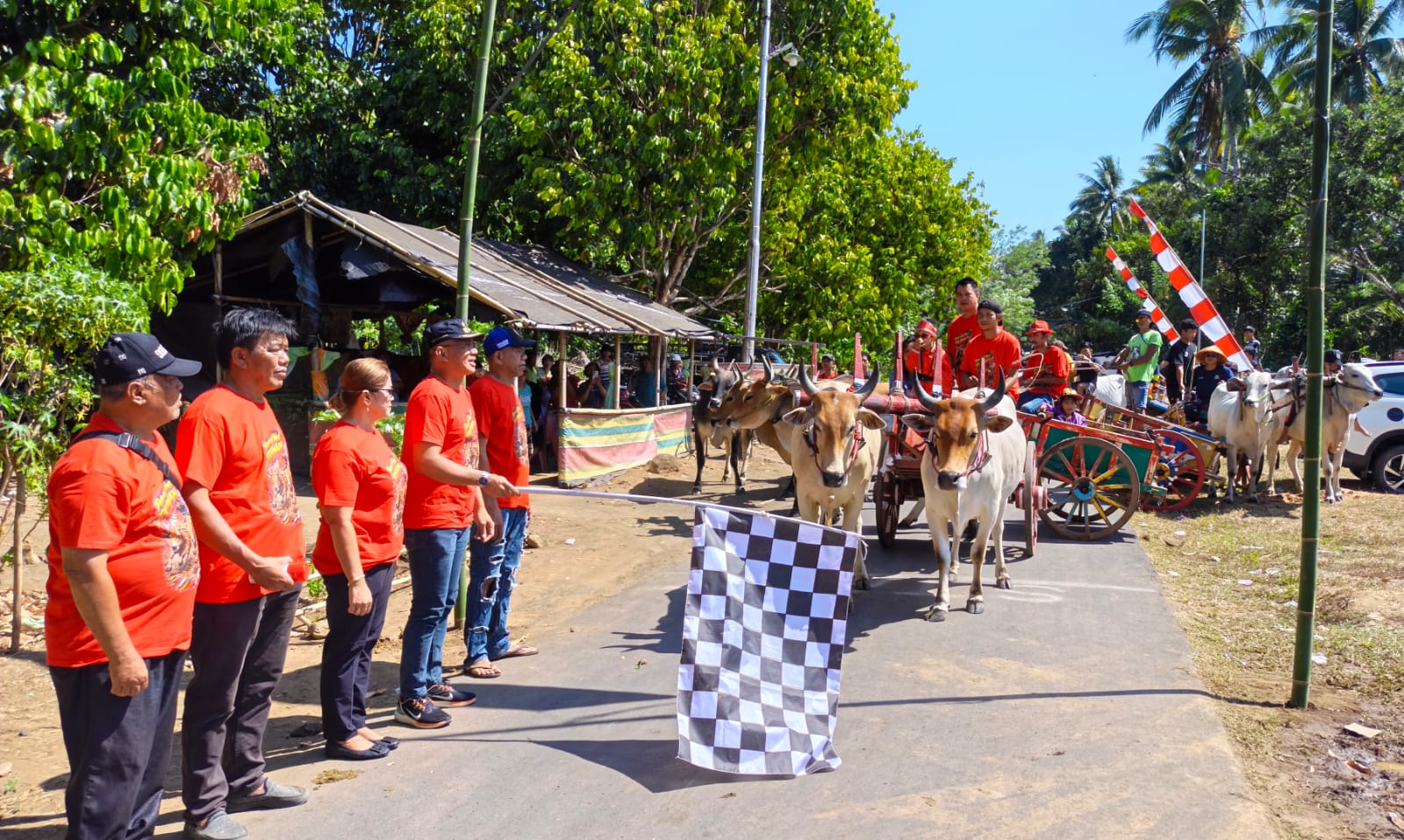 Adventure Roda Sapi dan Tanjakan Berhadiah Warnai HUT ke-366 Desa Talawaan