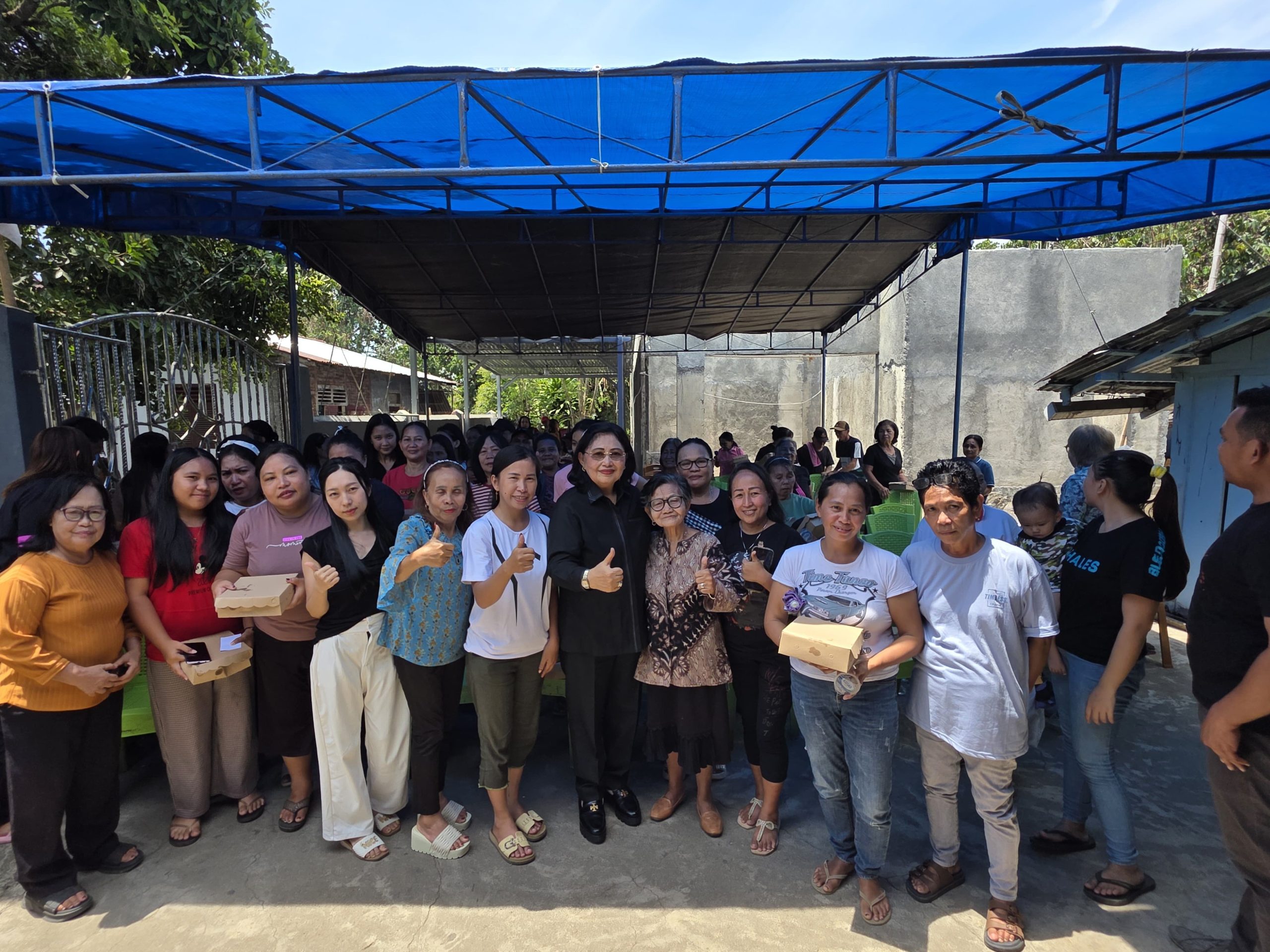 Ketua DPRD Minut Vonny Rumimpunu Tampung Aspirasi Warga Werot, Soroti Pembangunan Tribun Lapangan