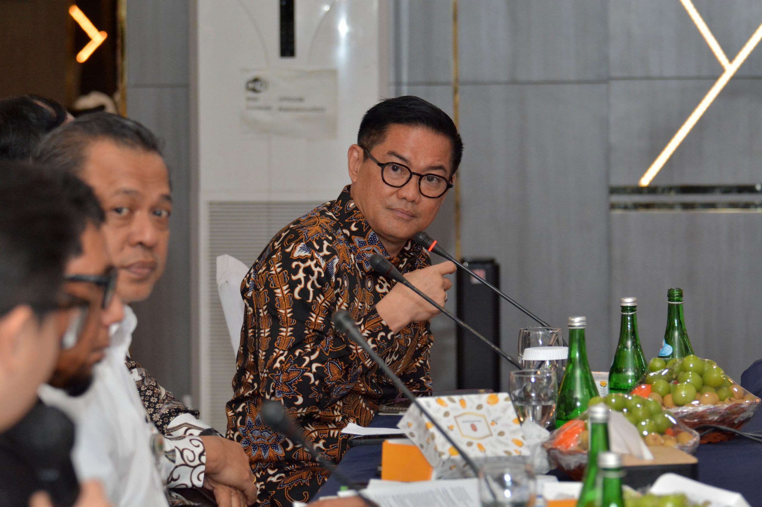 Bupati Joune Ganda Dorong Kelapa Minut Tembus Pasar Internasional